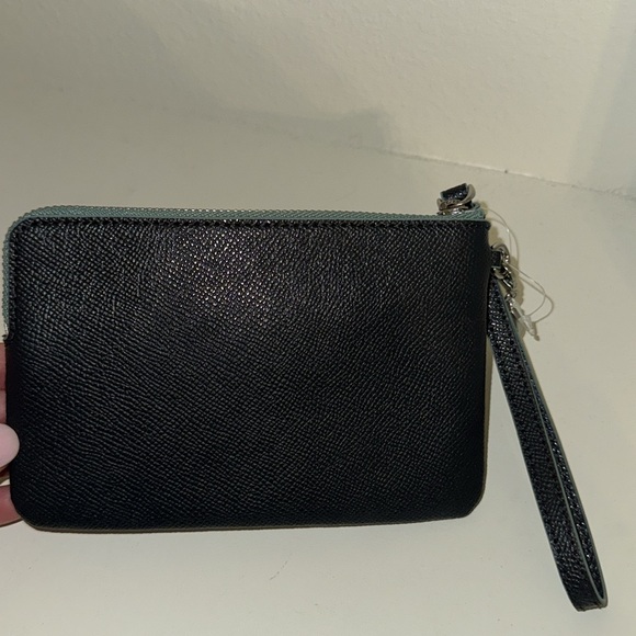 Black coach wristlet - Picture 2 of 3